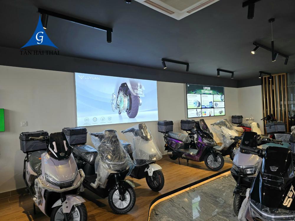hộp đèn quảng cáo xe điện Luyuan